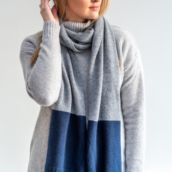 Pure cashmere scarf