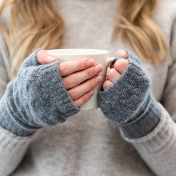 Cable knit hand-warmers