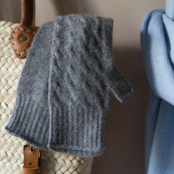 Long Cashmere hand warmers