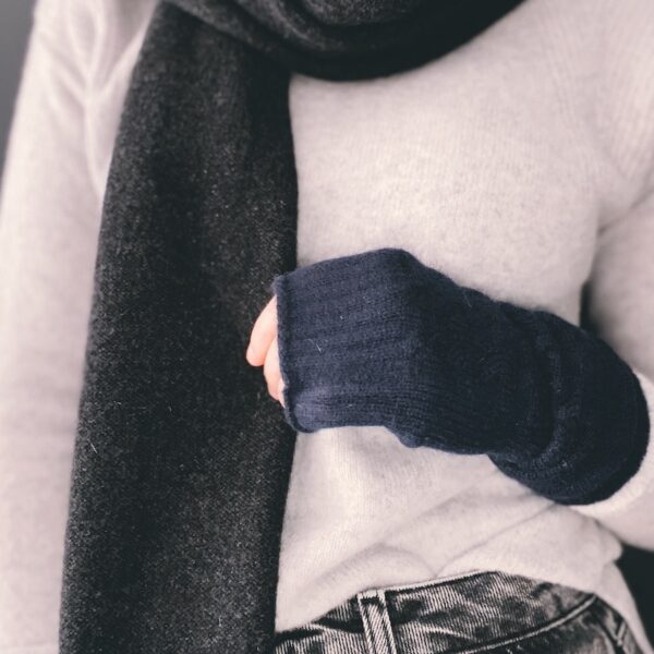 Long Cashmere hand warmers