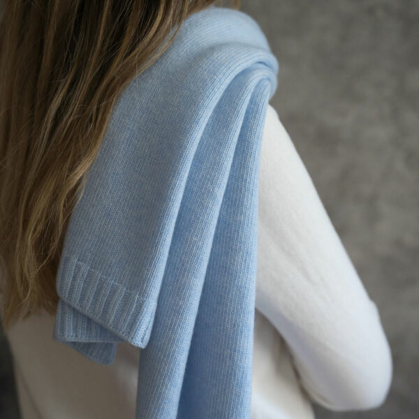 Cashmere scarf