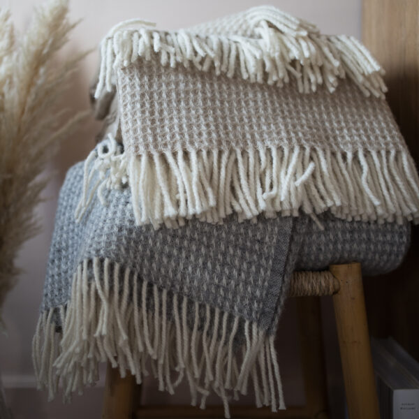 Melton Throw, Fawn