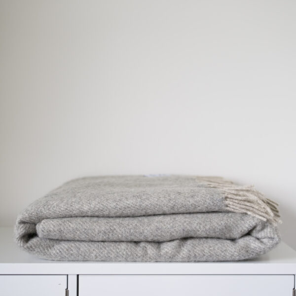 Coverdale Throw, Light grey