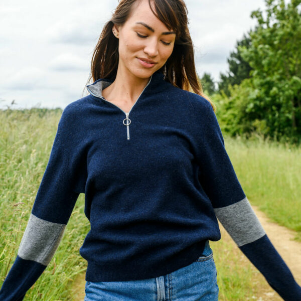 Suffolk Quarter Zip Jumper – Navy