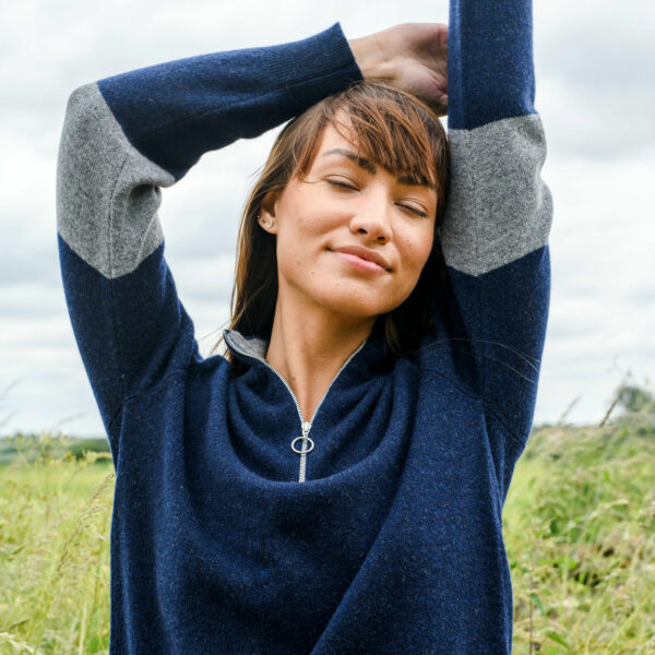 Suffolk Quarter Zip Jumper – Navy