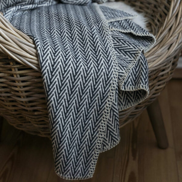 Cotton Throw – Charcoal