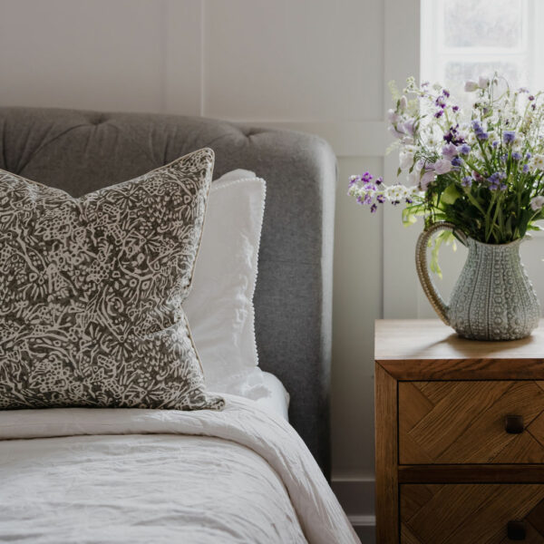 Hardwick Cushion – Mouse