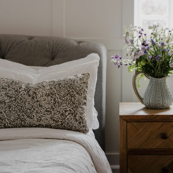 Hardwick Cushion – Mouse