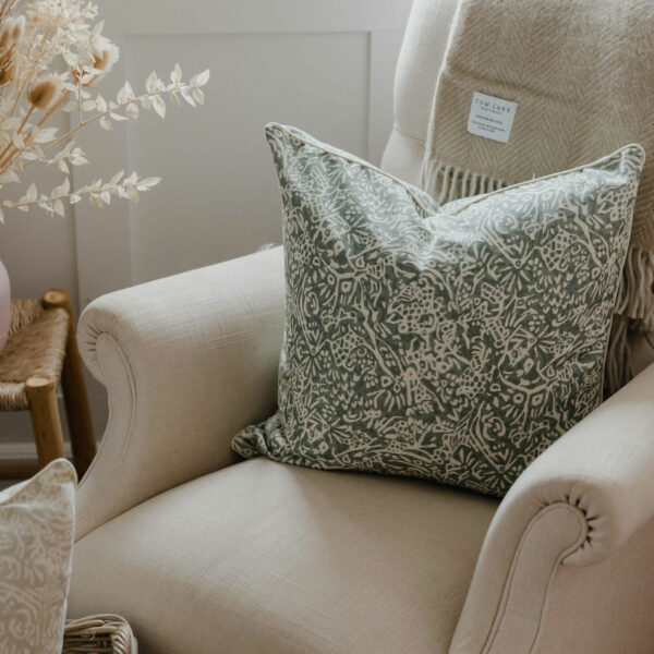 Hardwick Cushion – Bottle Green