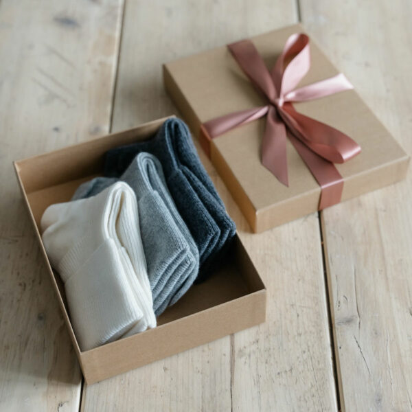 Cashmere bed socks gift box