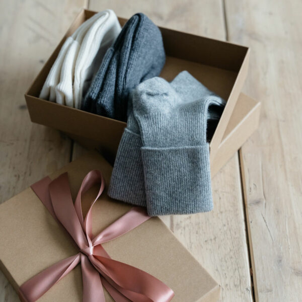Cashmere bed socks gift box