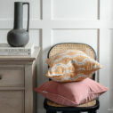 Velvet cushion - Rose - Image 2