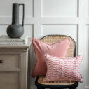 Velvet cushion - Rose - Image 3